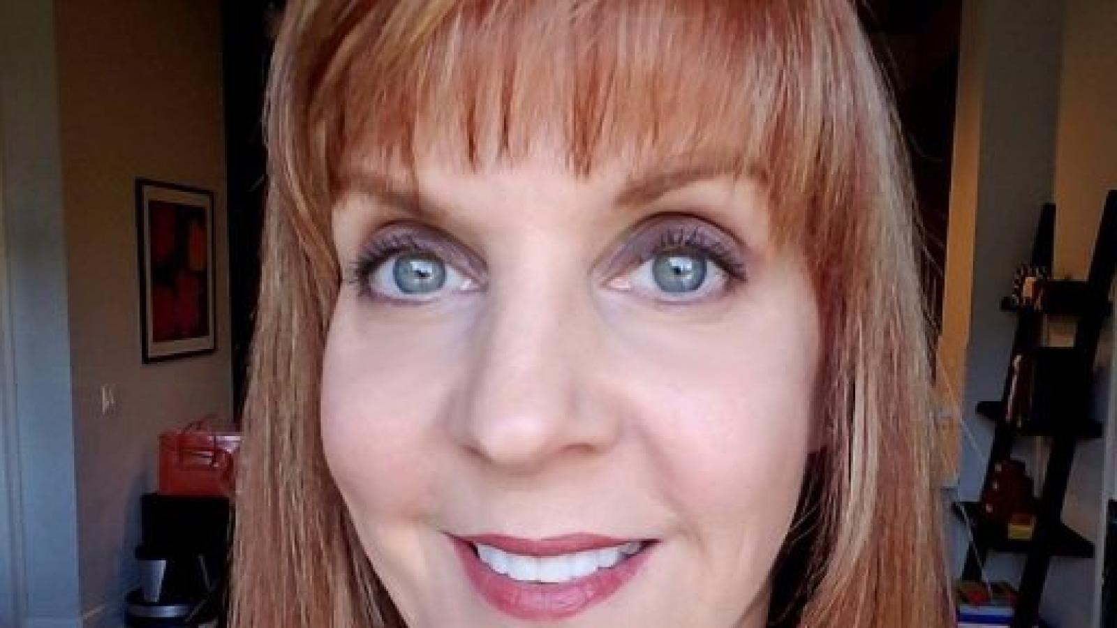 Honors Alumni Q&A with Carla Curtsinger ‘85 | Lewis Honors College