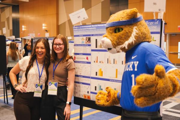The Showcase of Undergraduate Scholars empowers students to share their research discoveries, ideas and creative works with the campus community and the public. Photo by Zach Purvis, Triple Threat Media.